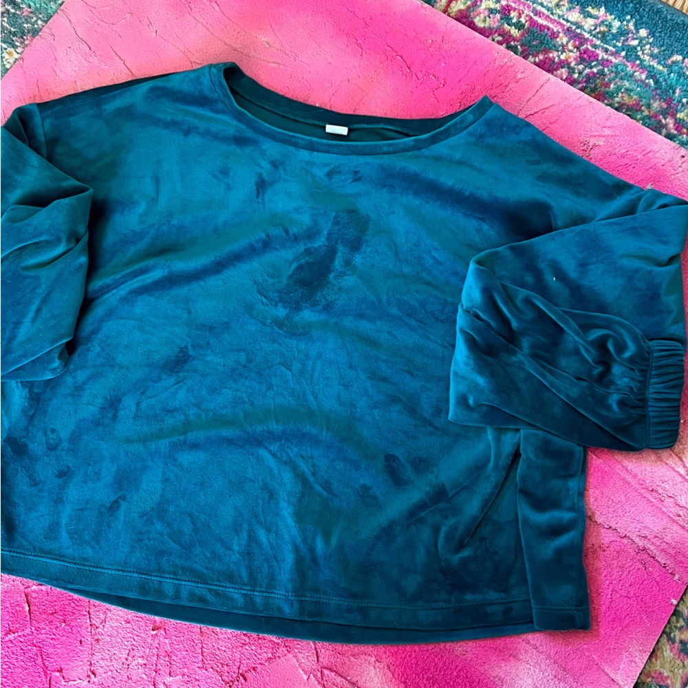 Velvet Old Navy crop top sweater 😍